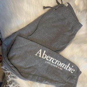 Abercrombie super soft sweatpants M